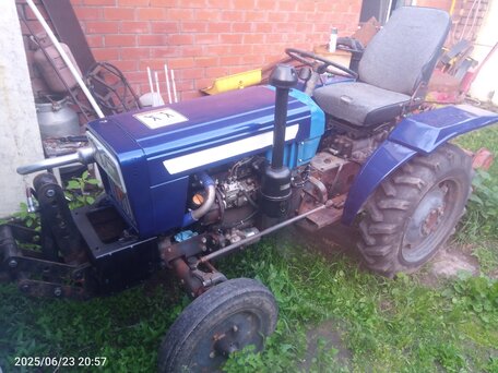 1992 Fengshou 180, синий, 450000 рублей, вид 1