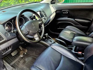2010 Mitsubishi Outlander II Рестайлинг, чёрный, 1199000 рублей, вид 2