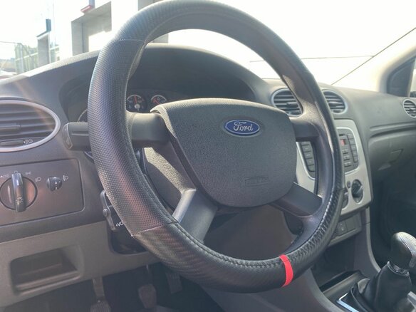 2011 Ford Focus II Рестайлинг, серебристый - вид 11
