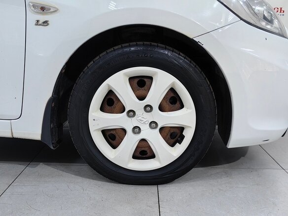 2014 Hyundai Solaris I, белый, 1200000 рублей - вид 11