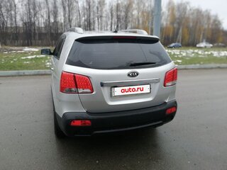 2011 Kia Sorento II, серебристый, 1300000 рублей, вид 4