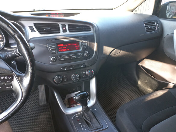 2013 Kia Ceed II, серый, 1350000 рублей - вид 5