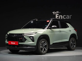2023 Chevrolet TrailBlazer III Рестайлинг, зелёный, 1710000 рублей, вид 1