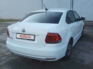 2018 Volkswagen Polo V Рестайлинг, белый, 770000 рублей, вид 4