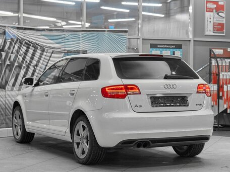 2012 Audi A3 II (8P) Рестайлинг 2, белый, 849000 рублей, вид 4