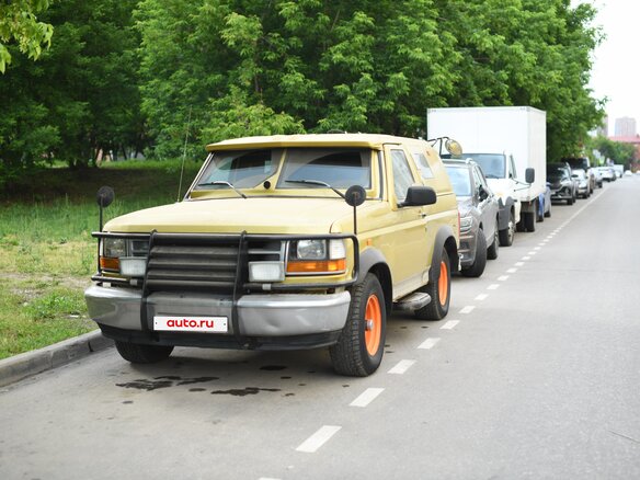 1995 Ford Bronco V, золотистый, 5000000 рублей - вид 20