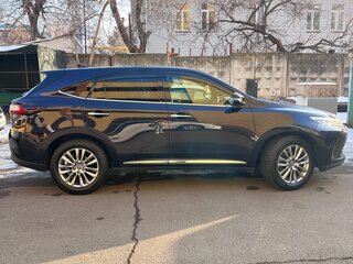 2019 Toyota Harrier III (XU60) Рестайлинг, чёрный, 2300000 рублей, вид 1