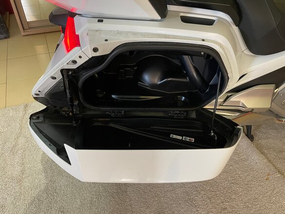 2018 Honda GL 1800 Gold Wing, белый, 2100000 рублей - вид 17