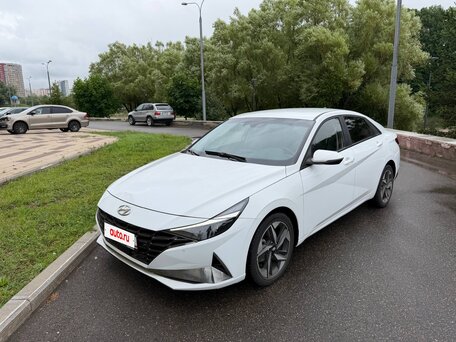 2020 Hyundai Avante VI Рестайлинг, белый, 1480000 рублей, вид 1