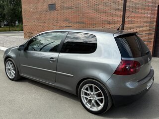 2007 Volkswagen Golf V, серый, 695000 рублей, вид 3