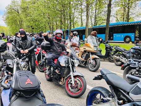 2010 Suzuki GSR 600, серый, 450000 рублей, вид 1