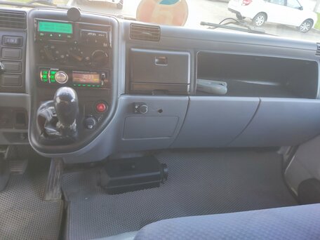 2010 Fuso (Mitsubishi) Canter, белый, 1400000 рублей, вид 4