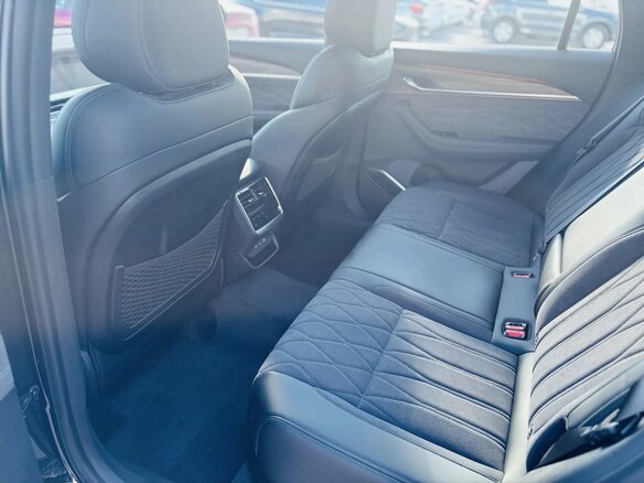 2026 Geely Monjaro I Рестайлинг, чёрный, 4599990 рублей - вид 12