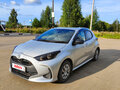 2020 Toyota Yaris IV, серебристый, 1200000 рублей - вид 5