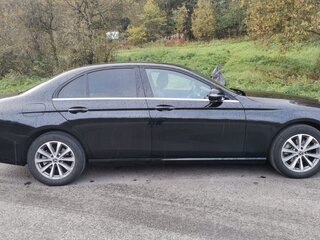 2020 Mercedes-Benz E-Класс 200 d V (W213, S213, C238), чёрный, 2800000 рублей, вид 4