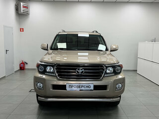 2013 Toyota Land Cruiser 200 Series Рестайлинг 1, золотистый, 3450000 рублей, вид 2