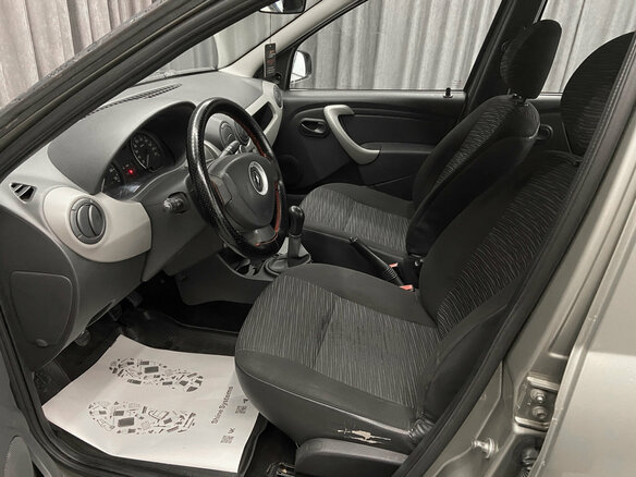 2011 Renault Logan I Рестайлинг, бежевый, 449000 рублей - вид 5