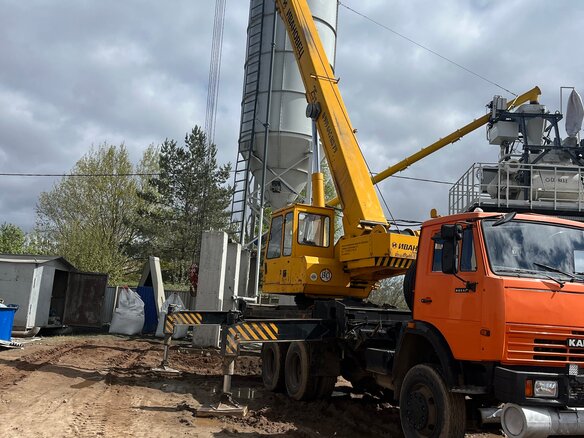 2012 КамАЗ 43118, 4000000 рублей