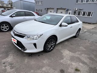 2016 Toyota Camry VII (XV50) Рестайлинг, белый, 2420000 рублей, вид 2
