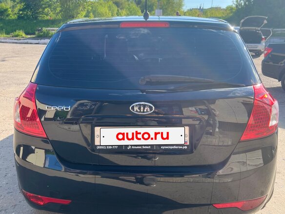 2011 Kia Ceed I Рестайлинг, чёрный, 650000 рублей - вид 1
