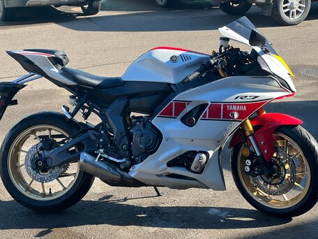 2022 Yamaha YZF-R7, белый, 750000 рублей, вид 1