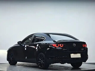 2023 Mazda 3 IV (BP), чёрный, 1750444 рублей, вид 5