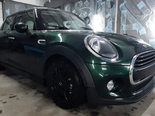 2018 Mini Hatch Cooper III (F55/F56) Рестайлинг, зелёный, 1207325 рублей, вид 1