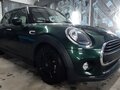 2018 Mini Hatch Cooper III (F55/F56) Рестайлинг, зелёный, 1197768 рублей