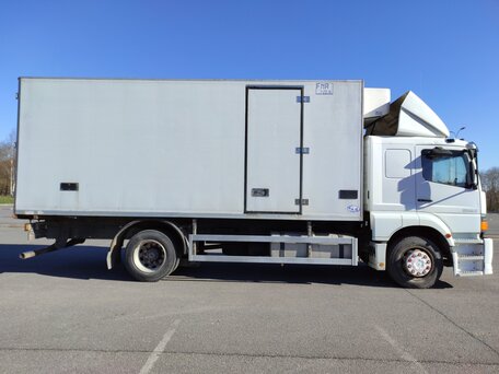 2011 Mercedes-Benz Atego, белый, 4550000 рублей, вид 4