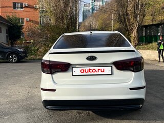 2011 Kia Rio 5-speed III, белый, 850000 рублей, вид 2