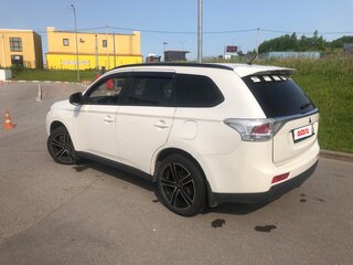 2013 Mitsubishi Outlander III, белый, 1230000 рублей, вид 5