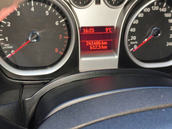 2008 Ford Focus II Рестайлинг, чёрный, 500000 рублей - вид 10