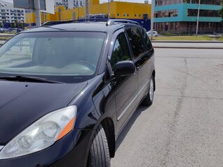 2008 Toyota Sienna II Рестайлинг, чёрный, 1400000 рублей, вид 1