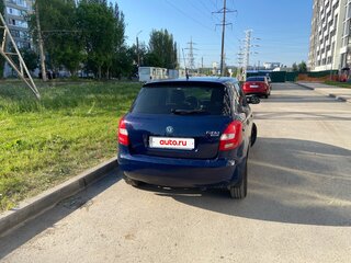 2011 Skoda Fabia II Рестайлинг, синий, 650000 рублей, вид 3