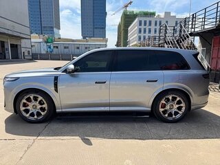 2026 Voyah Taishan X8, серебристый, 7850055 рублей, вид 5