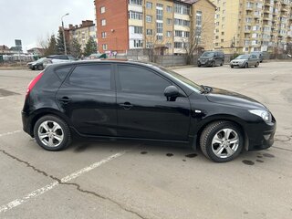 2011 Hyundai i30 I Рестайлинг, чёрный, 750000 рублей, вид 2