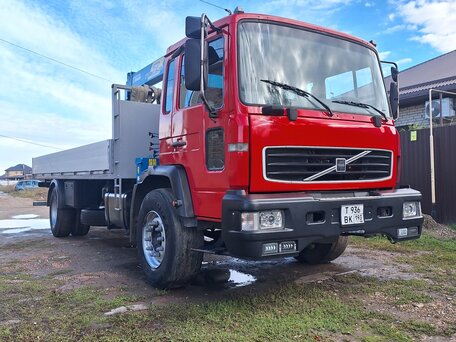 2005 Volvo FL, красный, 3650000 рублей, вид 1
