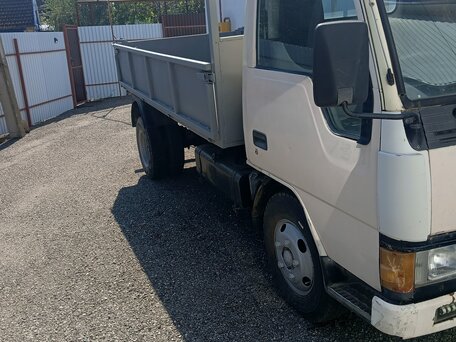 1993 Mitsubishi L-Series, бежевый, 1350000 рублей, вид 4