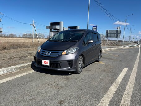 2013 Honda Freed I Рестайлинг, серый, 1050000 рублей, вид 2