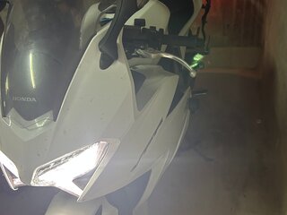2014 Honda VFR 800, белый, 970000 рублей, вид 3