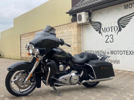 2012 Harley-Davidson Street Glide, чёрный, 1290000 рублей, вид 2