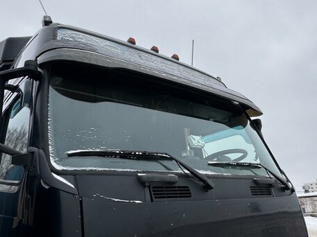 2008 Volvo FH, чёрный, 4000000 рублей, вид 3