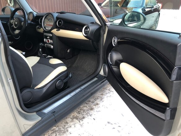 2008 Mini Hatch Cooper II (R56), бежевый - вид 12