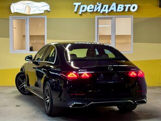 2026 Mercedes-Benz E-Класс 300 VI (W214, S214), чёрный, 8899000 рублей, вид 4