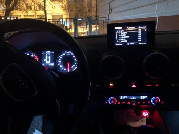 2013 Audi A3 III (8V), белый - вид 4