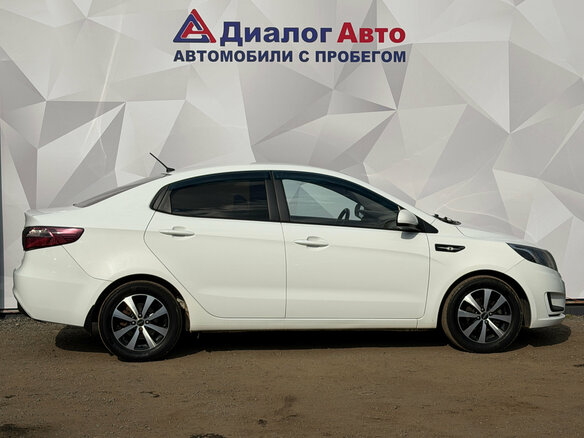2014 Kia Rio III, белый - вид 3