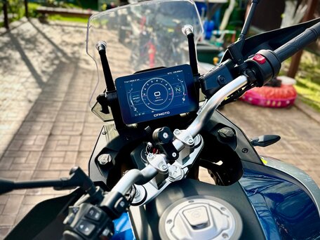 2023 CFMoto 800MT Touring, синий, 700000 рублей, вид 5
