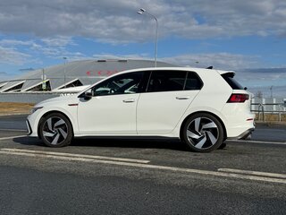 2020 Volkswagen Golf GTI VIII, белый, 3990000 рублей, вид 4