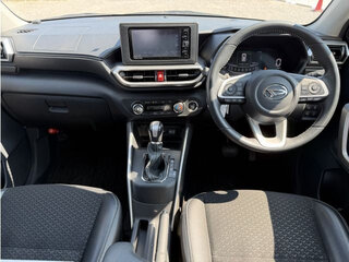 2021 Daihatsu Rocky A200, белый, 1300000 рублей, вид 3