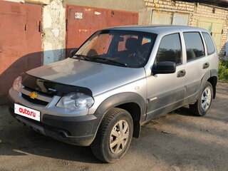 2015 Chevrolet Niva I Рестайлинг, серый, 580000 рублей, вид 1